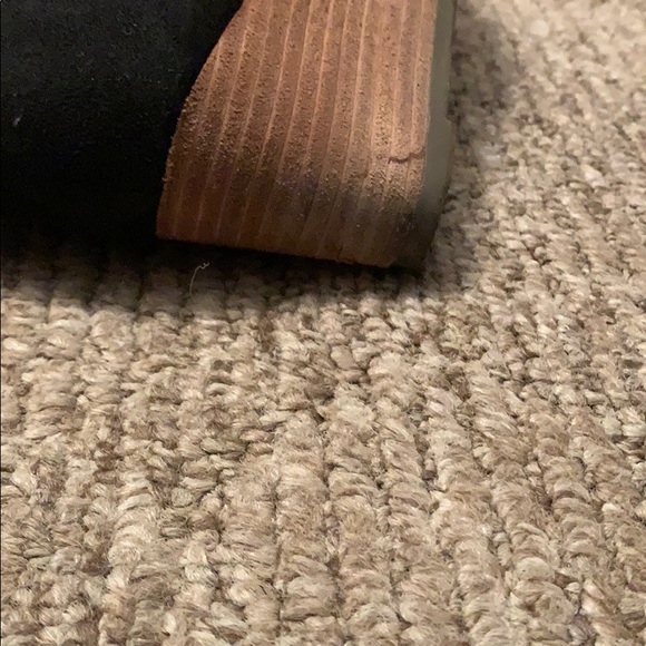 TOMS booties - Picture 3 of 3